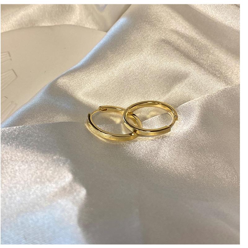 

BELLA BOX Cross-border New Product - S925 Pure Silver Filigree French-style Hoop Earrings - Trendy New-style Ear Studs a pair золотистый