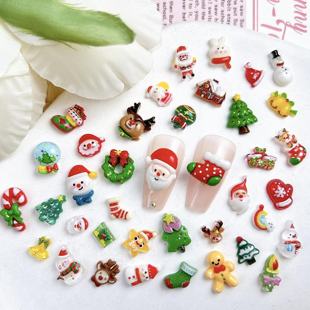 2025 New Christmas Cartoon Nail Art Accessories Cute 3D Santa Hat Snowman Resin DIY Nail Decorations