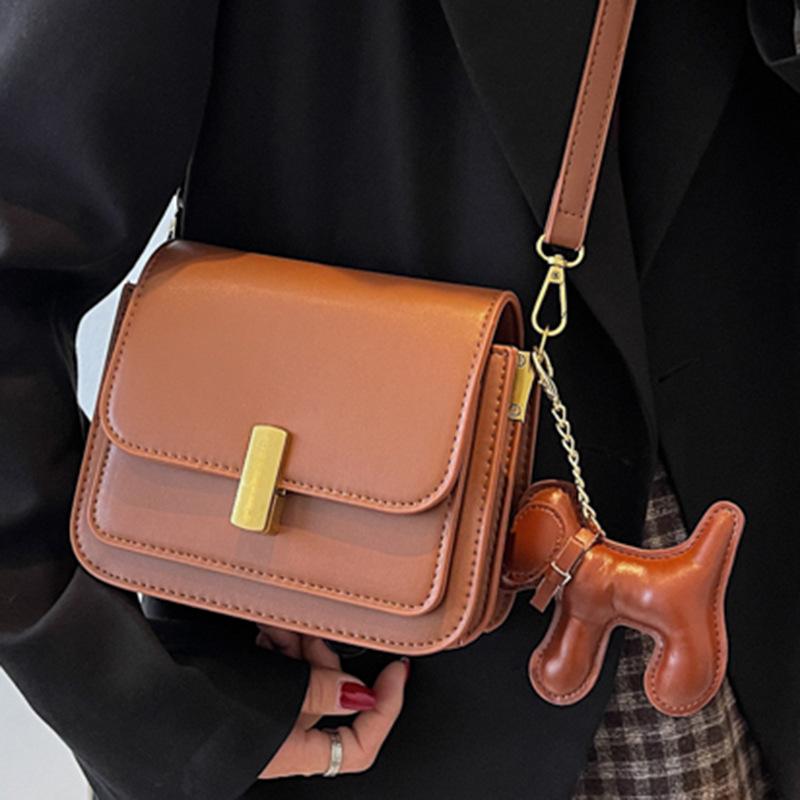 Bag Women's Messenger Bag Beautiful Personalized Retro Small Bag 2025 Autumn New Shoulder Armpit Bag Small Square Bag