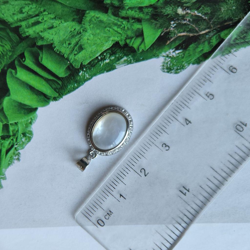 Серебряная подвеска с фианитами, перламутром (60002278)