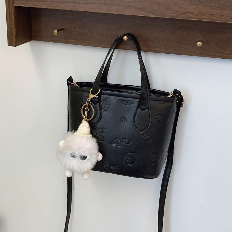 

Милая новая универсальная женская модная маленькая квадратная сумка, женская сумка-мессенджер для отдыха и поездок, с индивидуальным передовым темпераментом No pendant чёрный