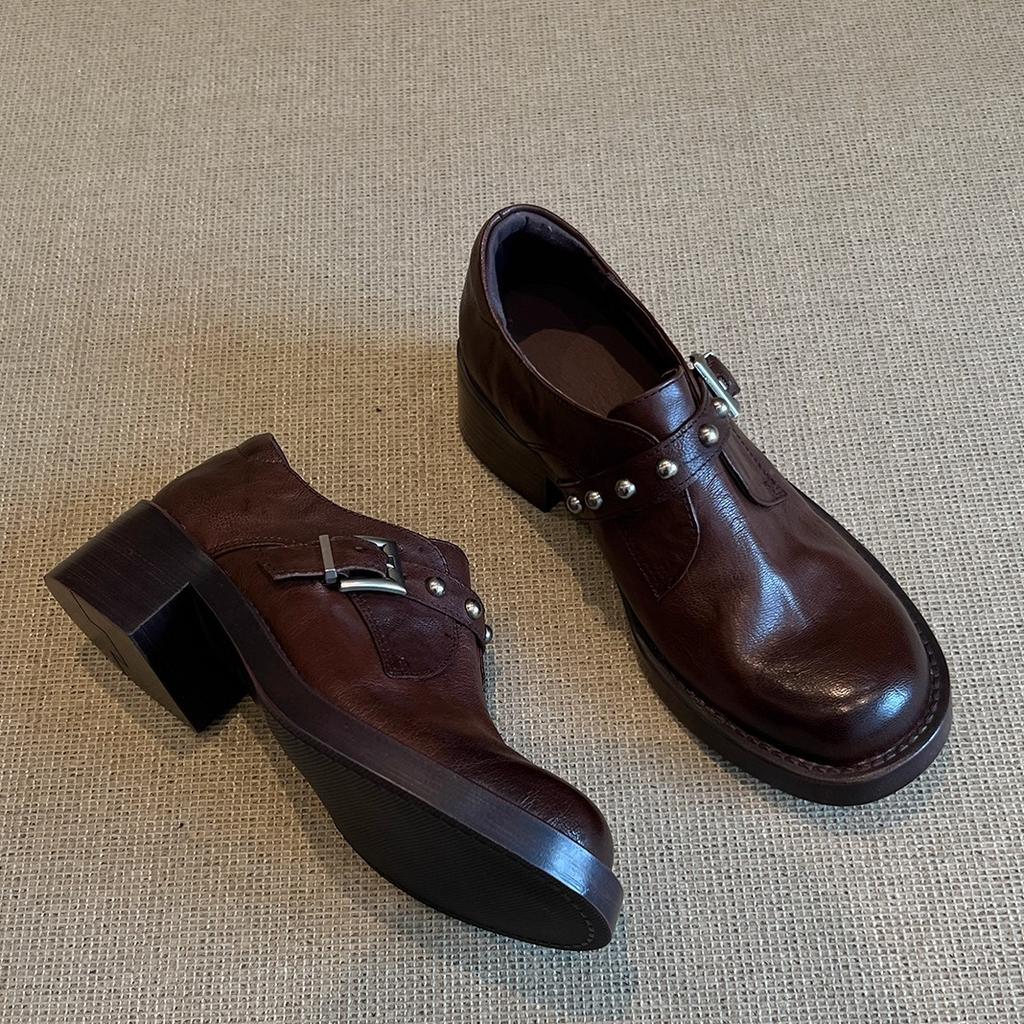 Fashion riveting British style small leather shoes brown small single shoes women's thick heel