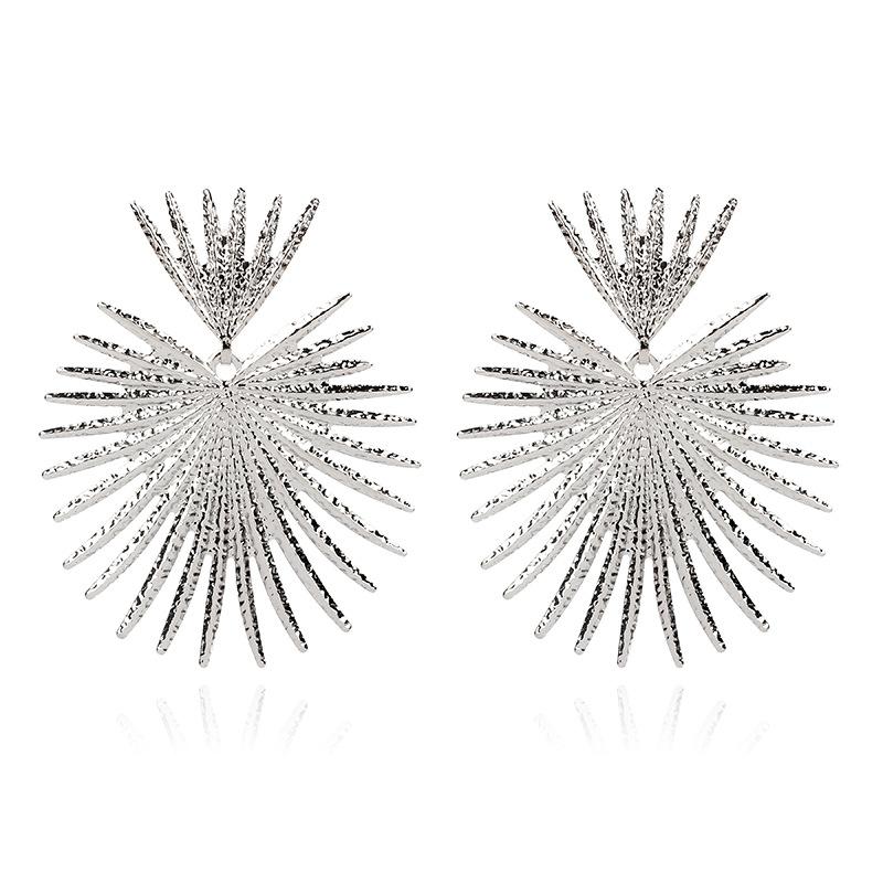 

Fashion original design jewelry earrings 2019 European and American Internet celebrities exaggerated earrings срібний