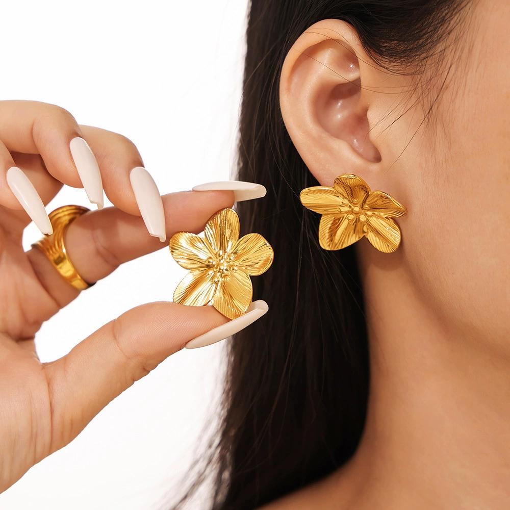 Htpwe Stainless Steel Flower Leaf Stud Earrings For Women 18k Gold Plated Couple Holiday Gift Earrings Party Daily Zircon