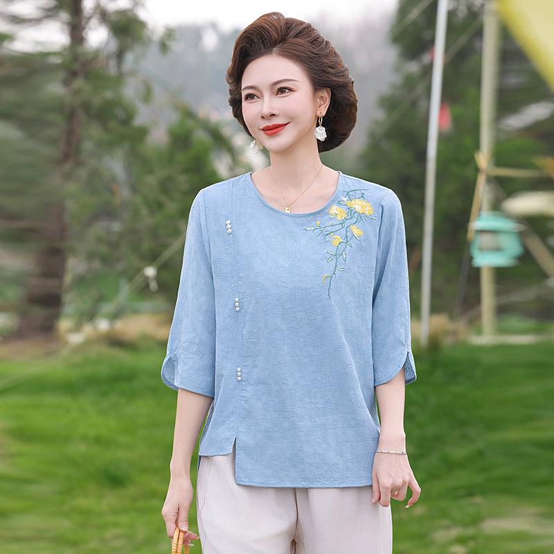 Mom's 2026 Chinese Embroidered Mid-Sleeve Shirt - New Loose Slimming Top for Middle-Aged Women