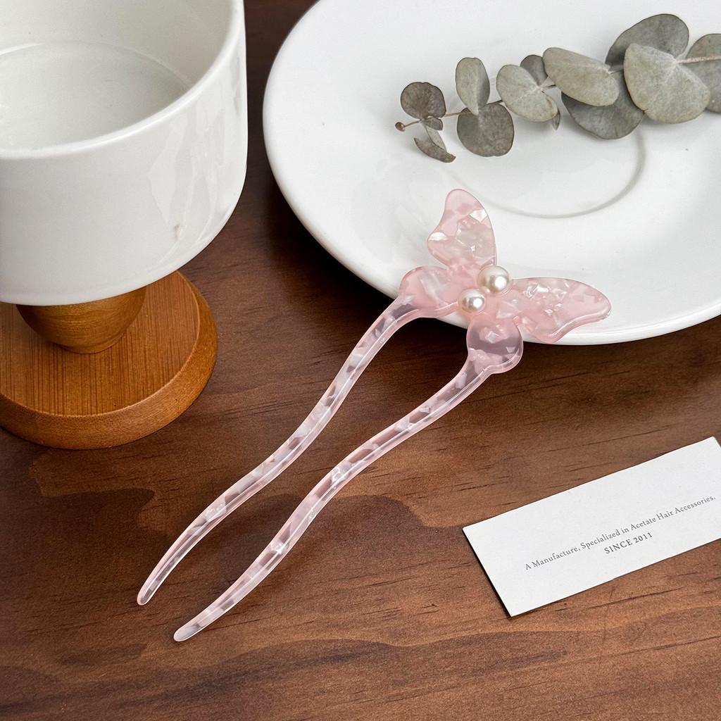 Elegant fjärilshårnål gjord av acetat med pärlinläggning Snygg U-formad hårpinne