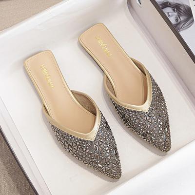 Mode Nya Designer Kristallpärlstav sommarskor kvinna spetsig tå glitter nitar tofflor kvinnliga tofflor paljetter sandaler stor storlek 43