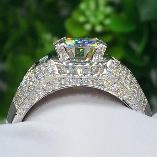 New Fashion Golden Zircon Atmospheric Punk Style Hip Hop Ring Jewelry Luxury Banquet Men and Women Engagement Ring Fine Jewelry