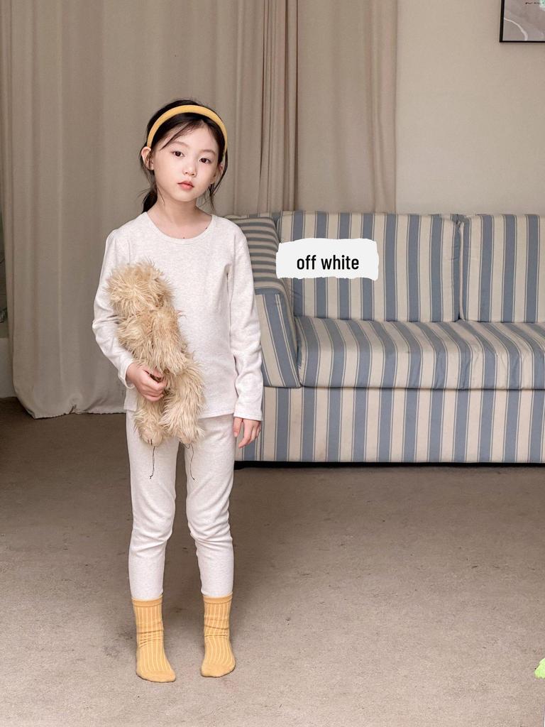 Self-Heating Kids' Warm Set: Thickened Autumn/Winter Top & Bottoms, Silk Homewear for Boys and Girls.