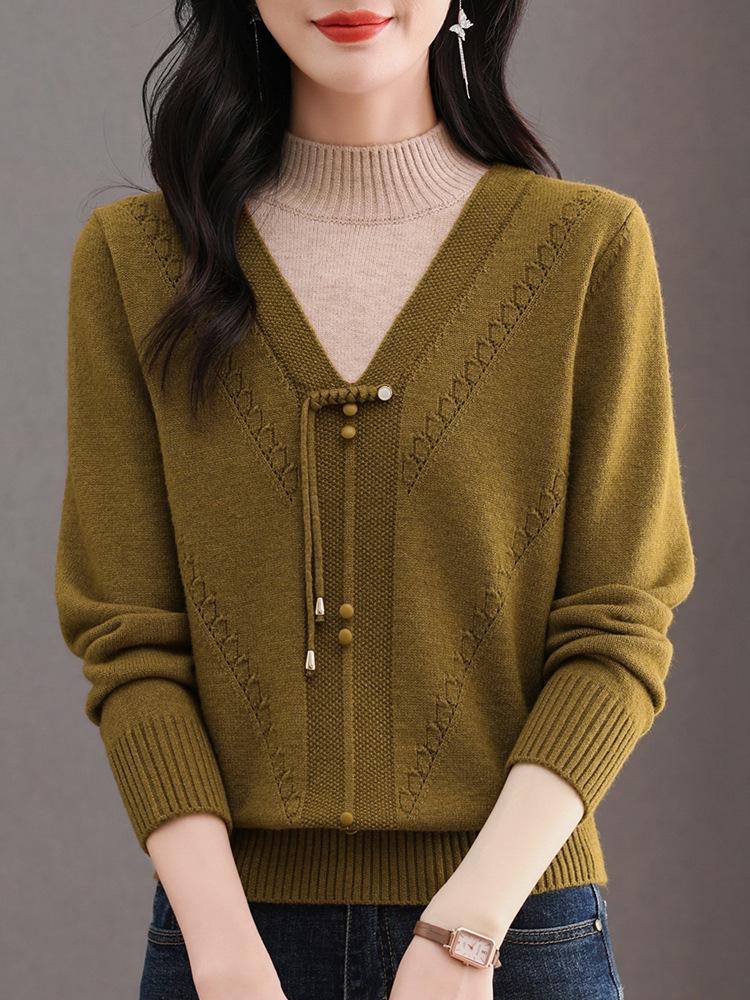 2025 Chinese Style Knit Base Layer Sweater for Middle-Aged & Elderly Women: Thick, Warm, Autumn/Winter New Arrivals