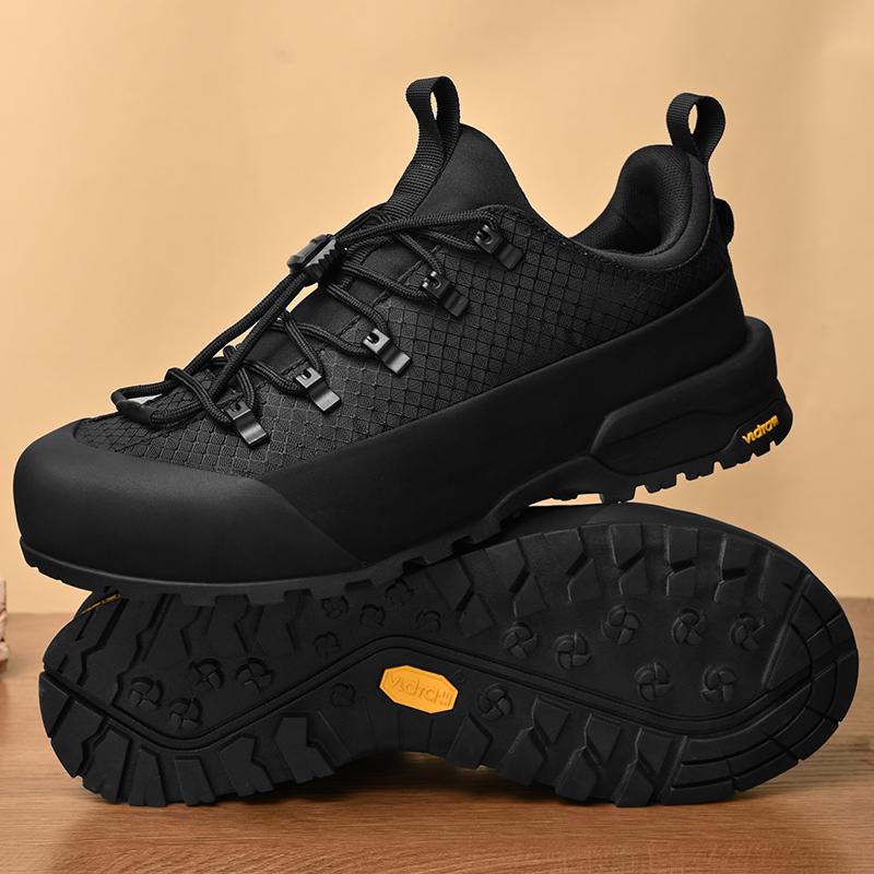 Lightweight Running Sneakers Casual Walking Shoes Non-Slip Gym Training Shoes for Men New Men's Breathable Mesh Sports Shoes