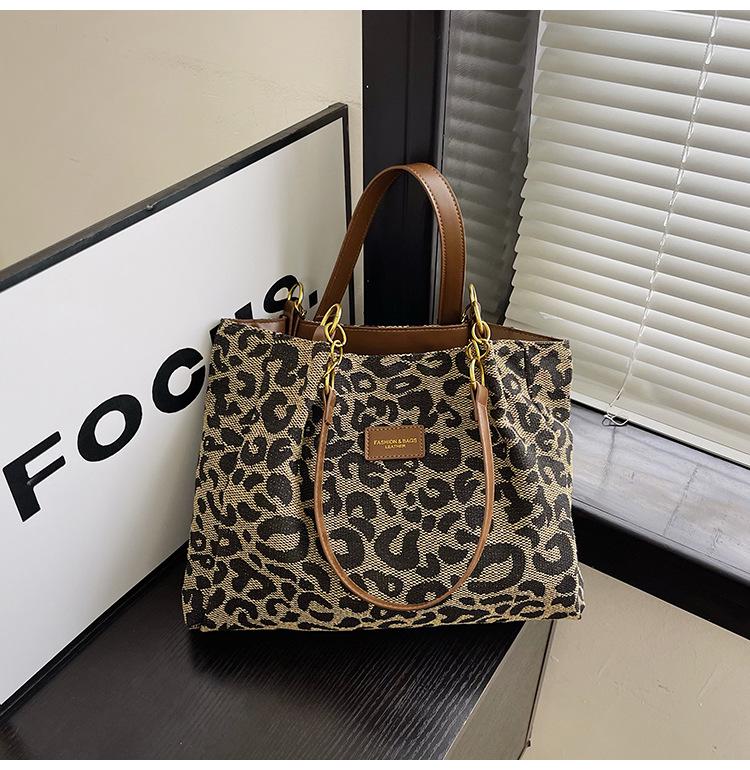 Large-Capacity Leopard Print Tote Bag - Women's Versatile Retro Shoulder Bag