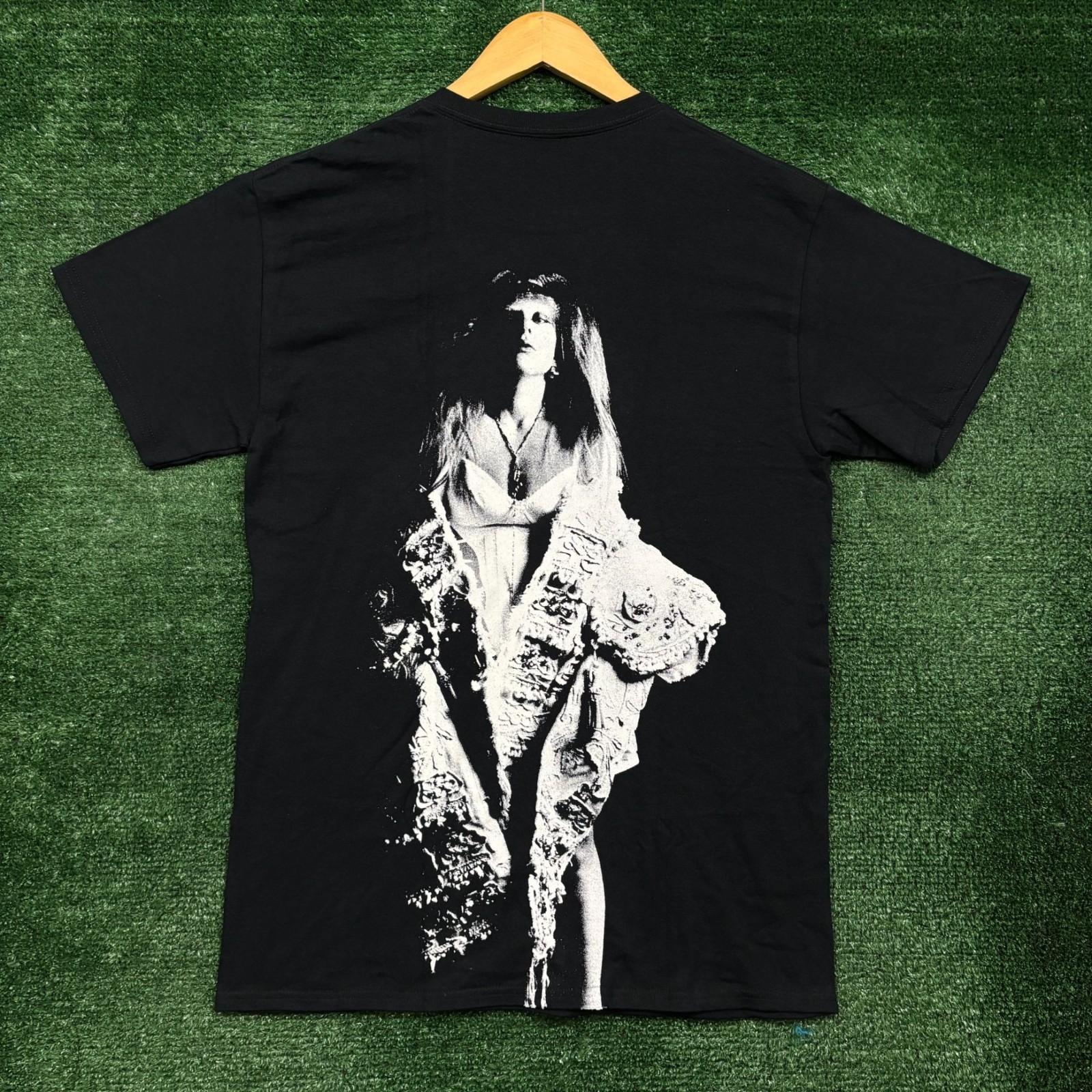 Lady Gaga Mayhem T- Size Medium Unisex T-Shirt L