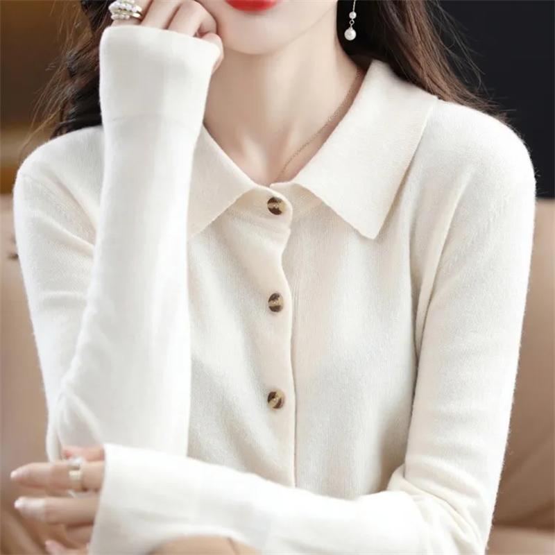 Autumn And Winter New Women's Cardigan Exquisite Long Sleeved Sweater Large Knitted Lapel Collar Sweater Purple