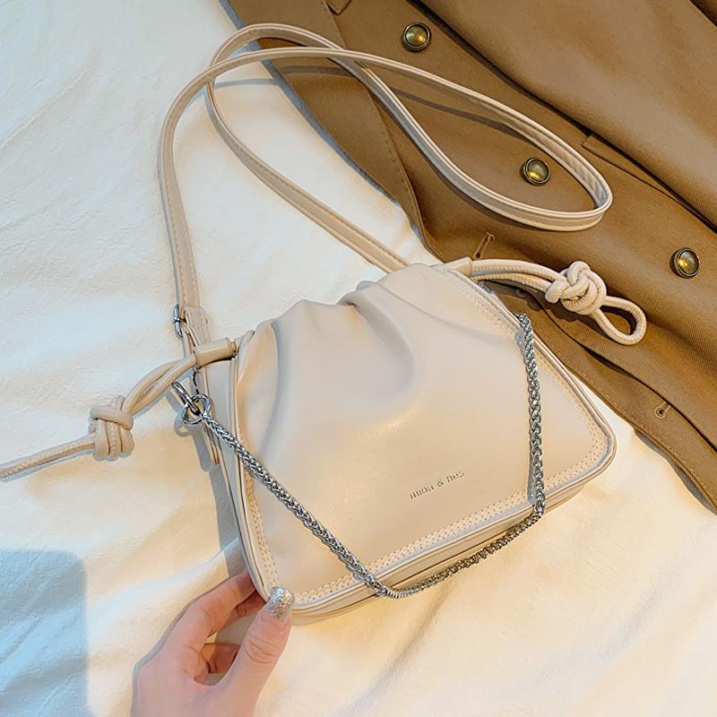 Trendy Street Style Pu Leather Bucket Bag For Casual Commuting Fall 2023