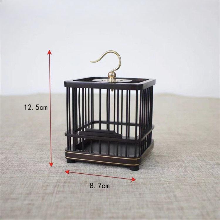 Wood Carved Bird Cage Small Animal Bug Cricket Pet Home Insect Storage Basket Grasshopper Feeding Container Cockroach Cage Baske