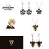 Stilvolles Black Clover Halsketten- und Ohrring-Set mit Stier-Magierritter-Emblem für Damen und Herren