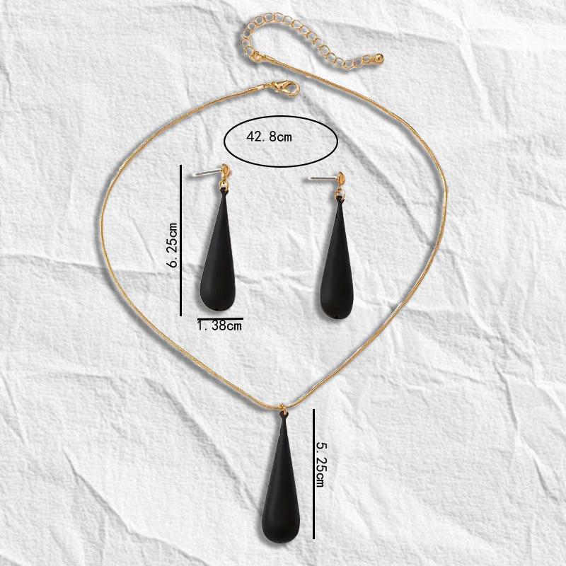 

Accessories Necklaces Women s Versatile Premium Accessories New Jewelry Punk Water Drop Pendants Sweater Chains чорний