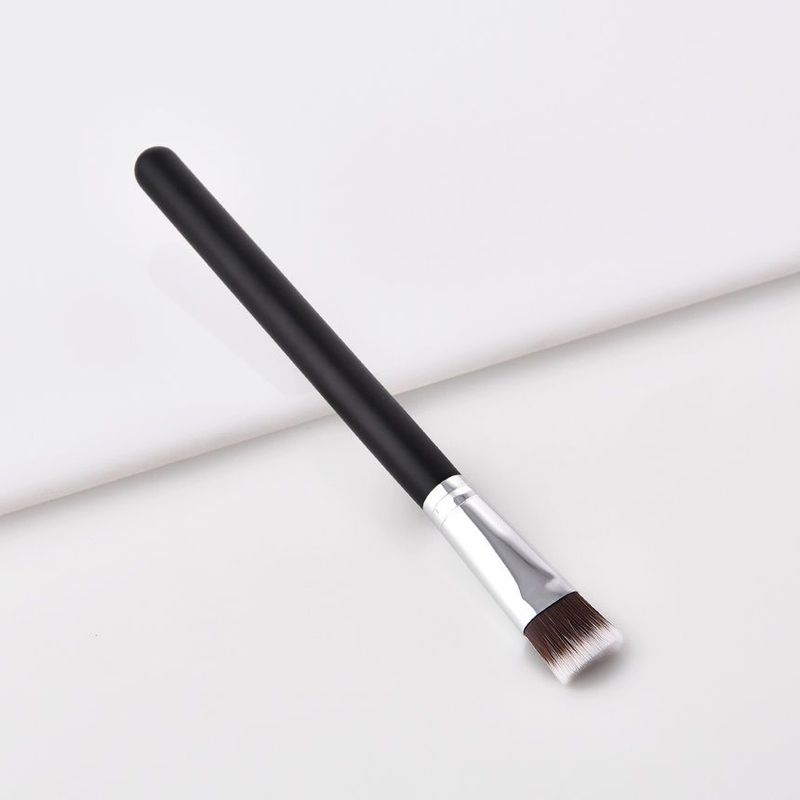 Stroke of Beauty - Makeup Brush with Wooden Handle