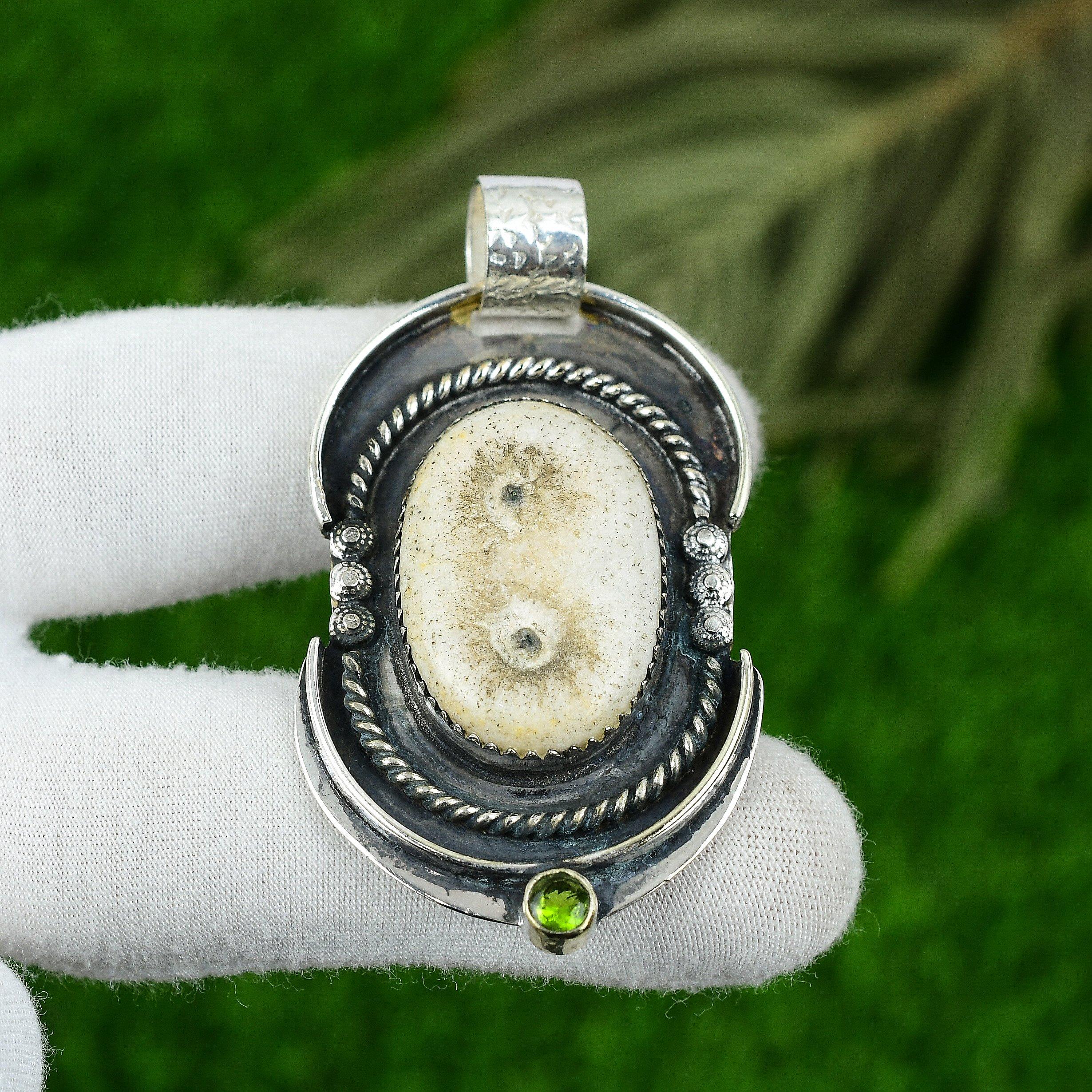 

Oval Solar Moss Opal Stone Peridot Daughter Bezel New Pendant Sterling Silver