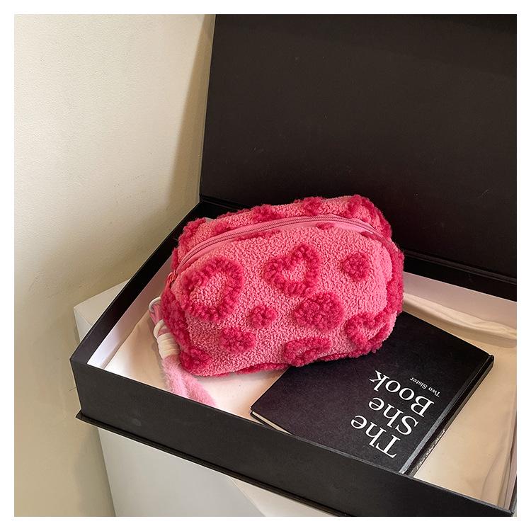 Stylish Jacquard Plush Cosmetic Storage Bag - Cute, Portable & Perfect for Toiletries