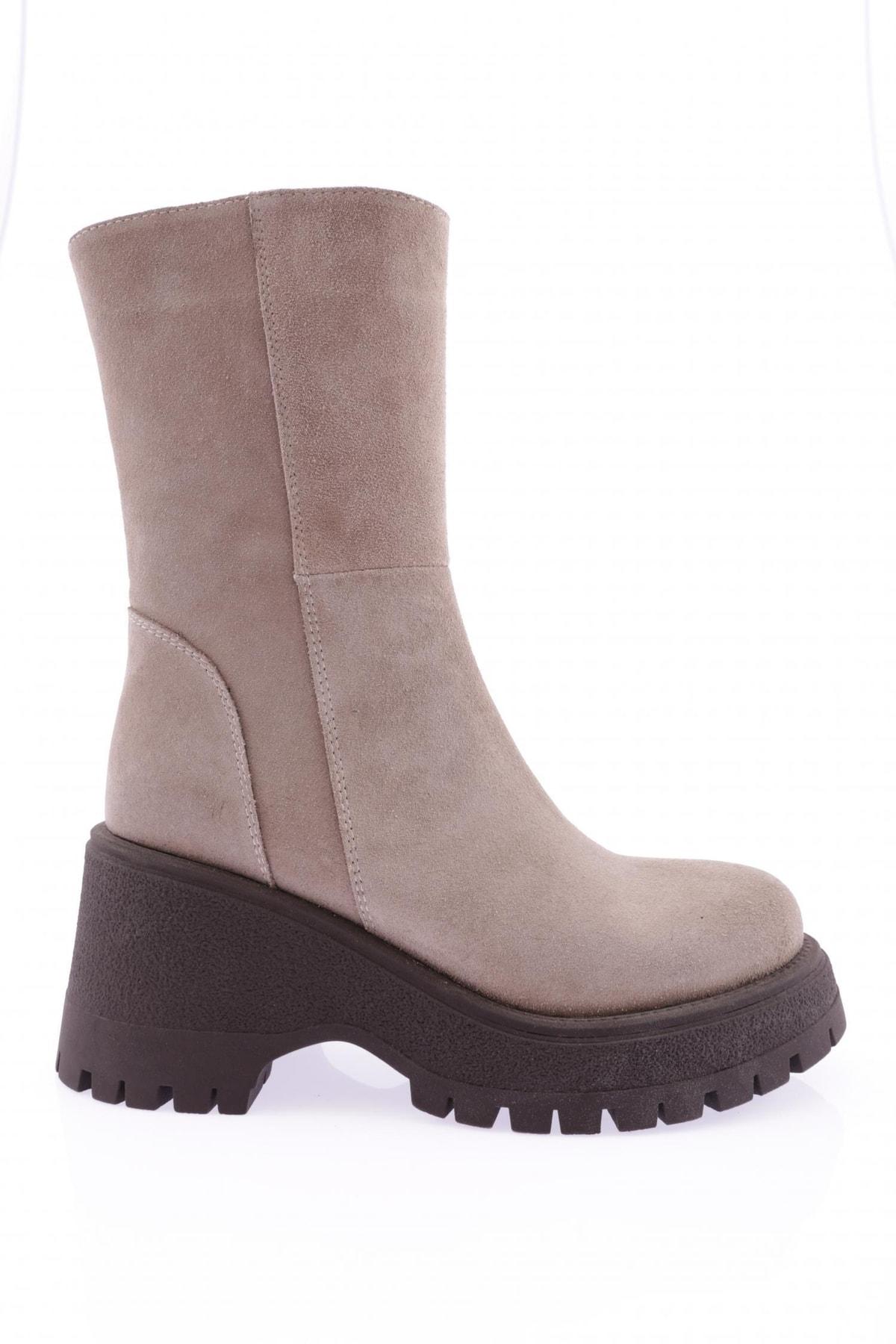 

Женские модные ботинки