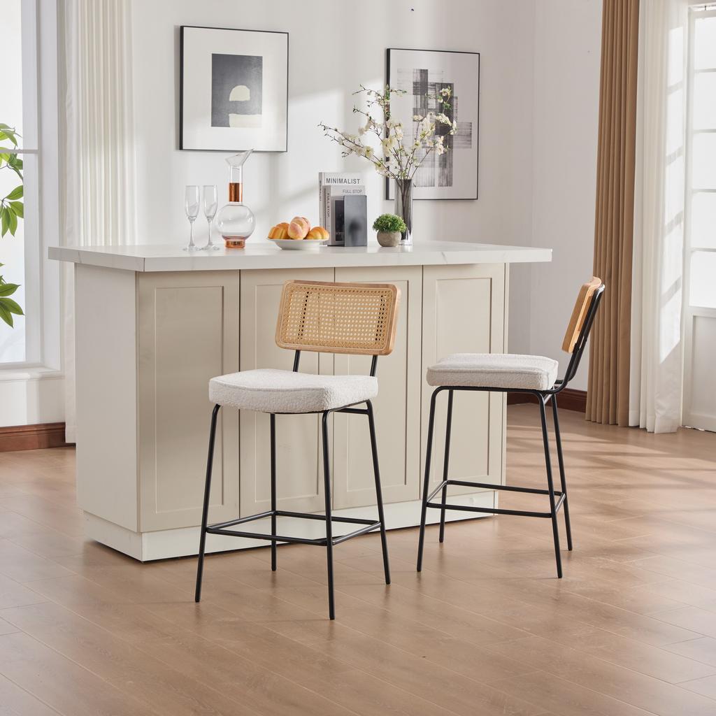 Moderner Barhocker im Hochglanz-Design, 2 Stühle pro Packung, Sitzfläche aus Chenille-Stoff, Rückenlehne mit Holzrahmen und Rattangeflecht-Optik, Metallbeine.-Elfenbein