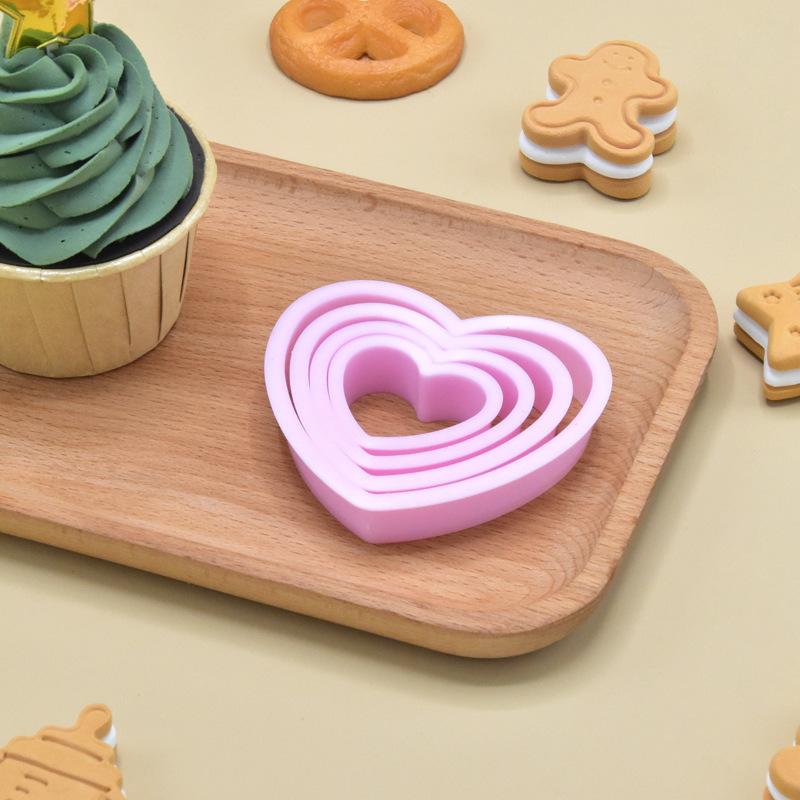 4Pcs/set New Love Cookie Simulation Biscuit Cutting Mold Heart Shape Plastic Baking Tool Fondant Cake Clay Mold