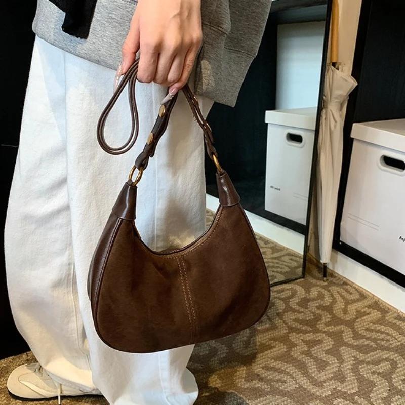 Modische PU einfarbige Retro Halbmond Damenhandtaschen hohe Qualität leicht neuartig fortschrittliches britisches Stilgefühl Schultertaschen