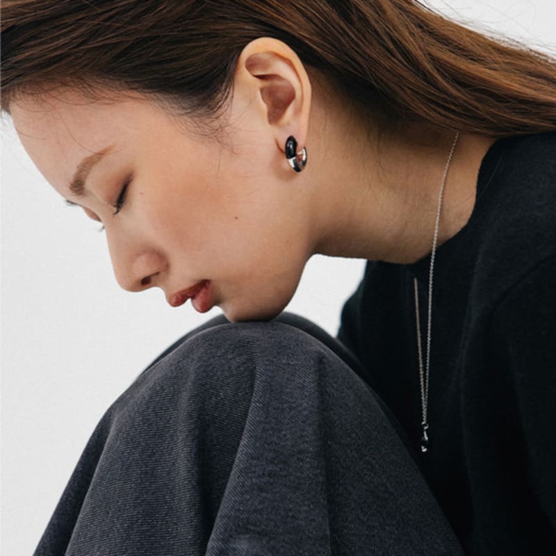 TACIT Onyx Pebble Earring