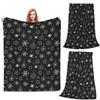 Black And White Snowflake Christmas Blankets Soft Warm Flannel Throw Blanket Plush for Bed Living room Picnic Travel Home Couch