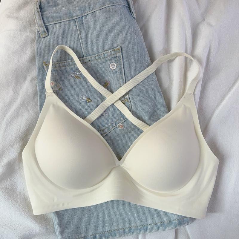 Women's Bra for Wide-Set Small Bust Push Up Thickened Enhancing Style for Flat Chest Slim Waist Effect Seamless Sexy Anime-Inspired Bra