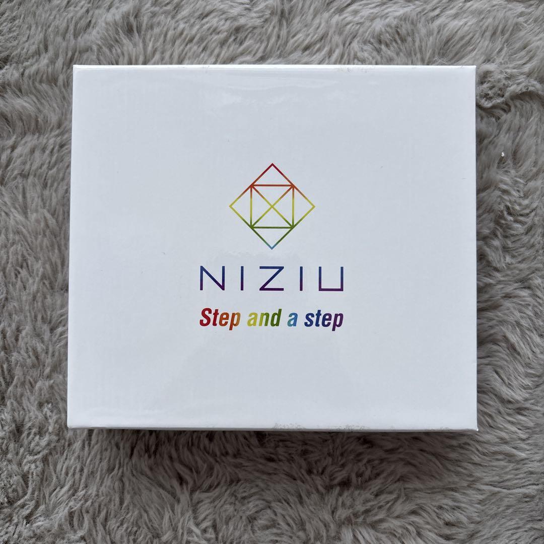 

[USED] NiziU Step and a step 3 CD set