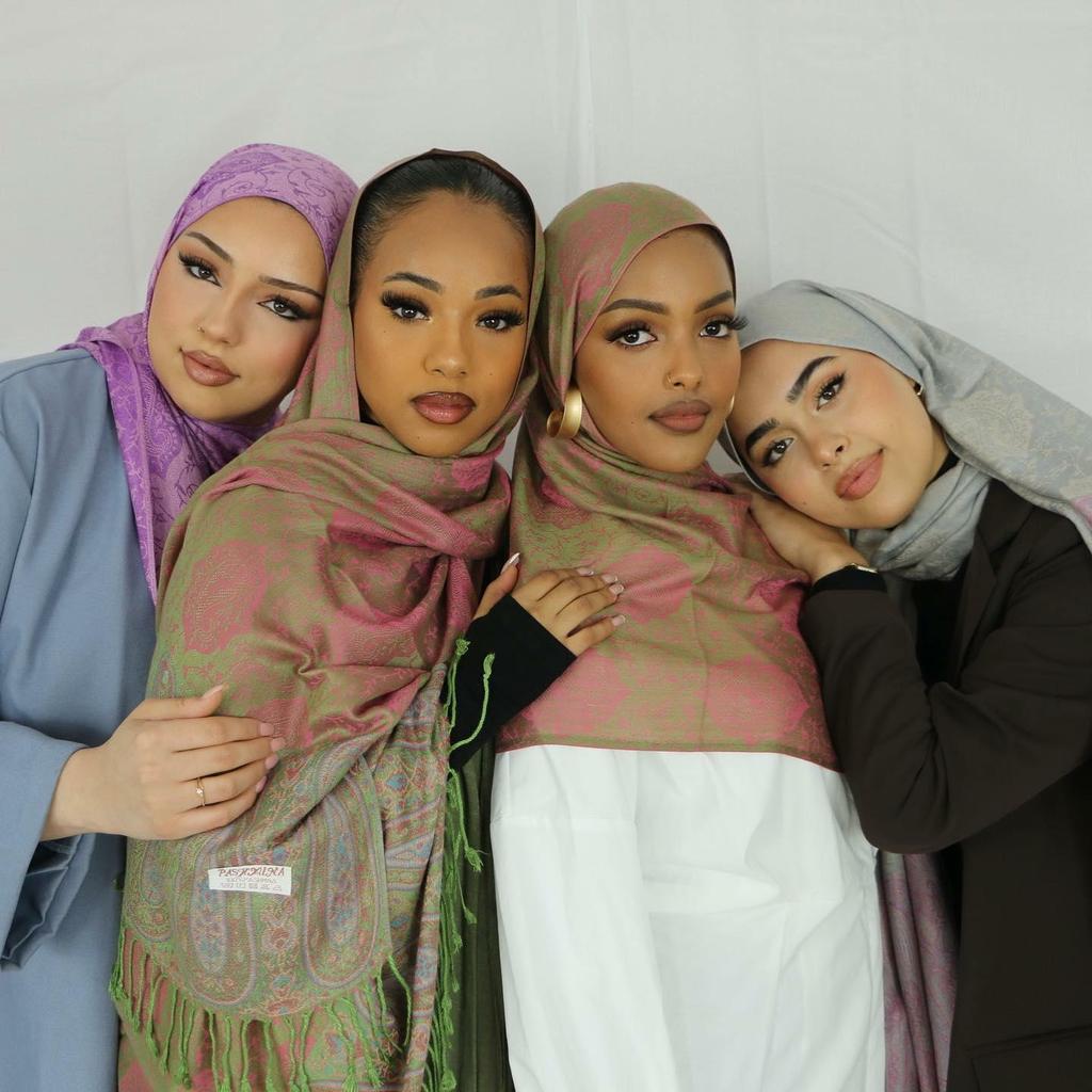 Luxury Autumn Pashmina Scarves Women Muslim Winter Hijabs Ladies Elegant Poncho Warm Shawl Headscarf Autumn Traveling Wrap