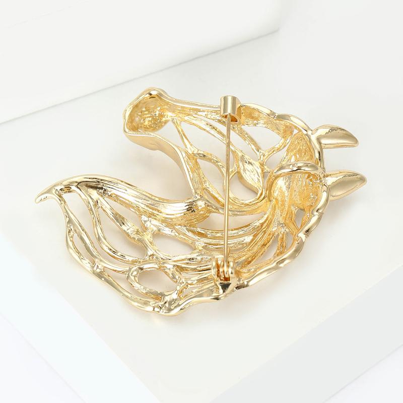 Trendy Alloy Zodiac Horse Brooches For Women Animal Pins Suit Coat Accessories Casual Party Accessories New Year Gifts