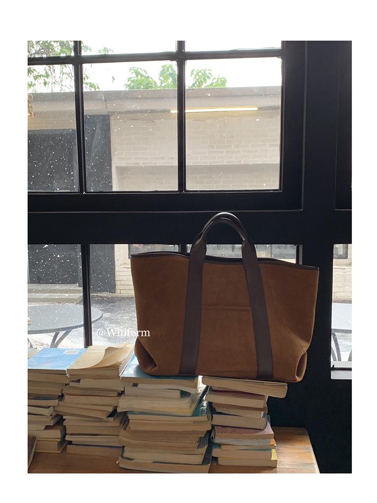 Dámska kabelka v retro štýle z kórejskej semišovej kože - Módna taška s veľkou kapacitou (2024) od Rourouchen