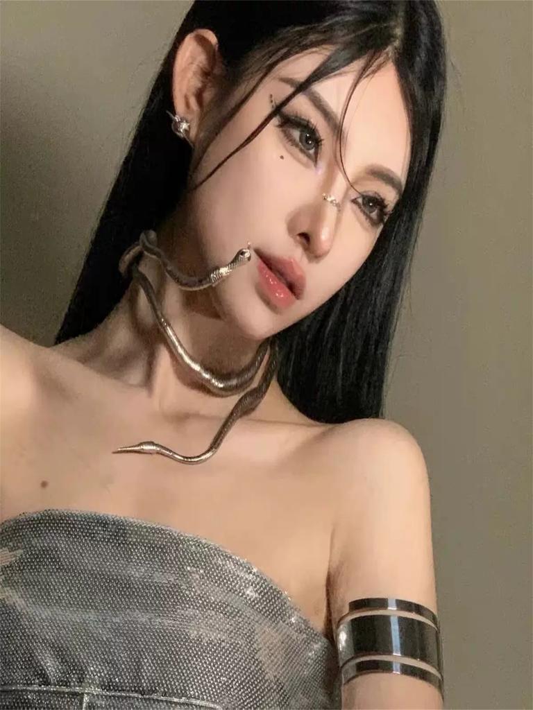 Valentine's Day Metal Decorative Snake Headband, Creative Hair Accessories, Wrapped Hair Chain or Necklace, Open Design, Free Style, DIY Metal