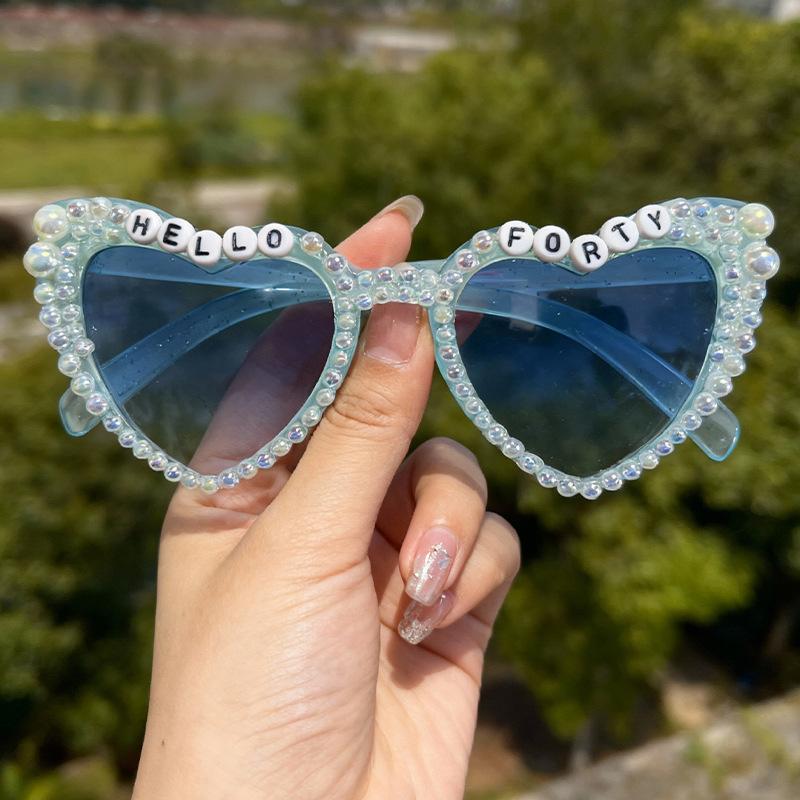 Letter Pearl Love Glasses Men S And Women S Party Sunglasses Sunglasses небесно-голубой