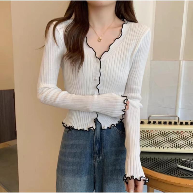 Fashionable and Fresh V-neck Elegant Ladies Knitted Sweater Bottoming Shirt, Spring and Autumn New Long-sleeved Wooden Ear Cardigan Bottoming Top