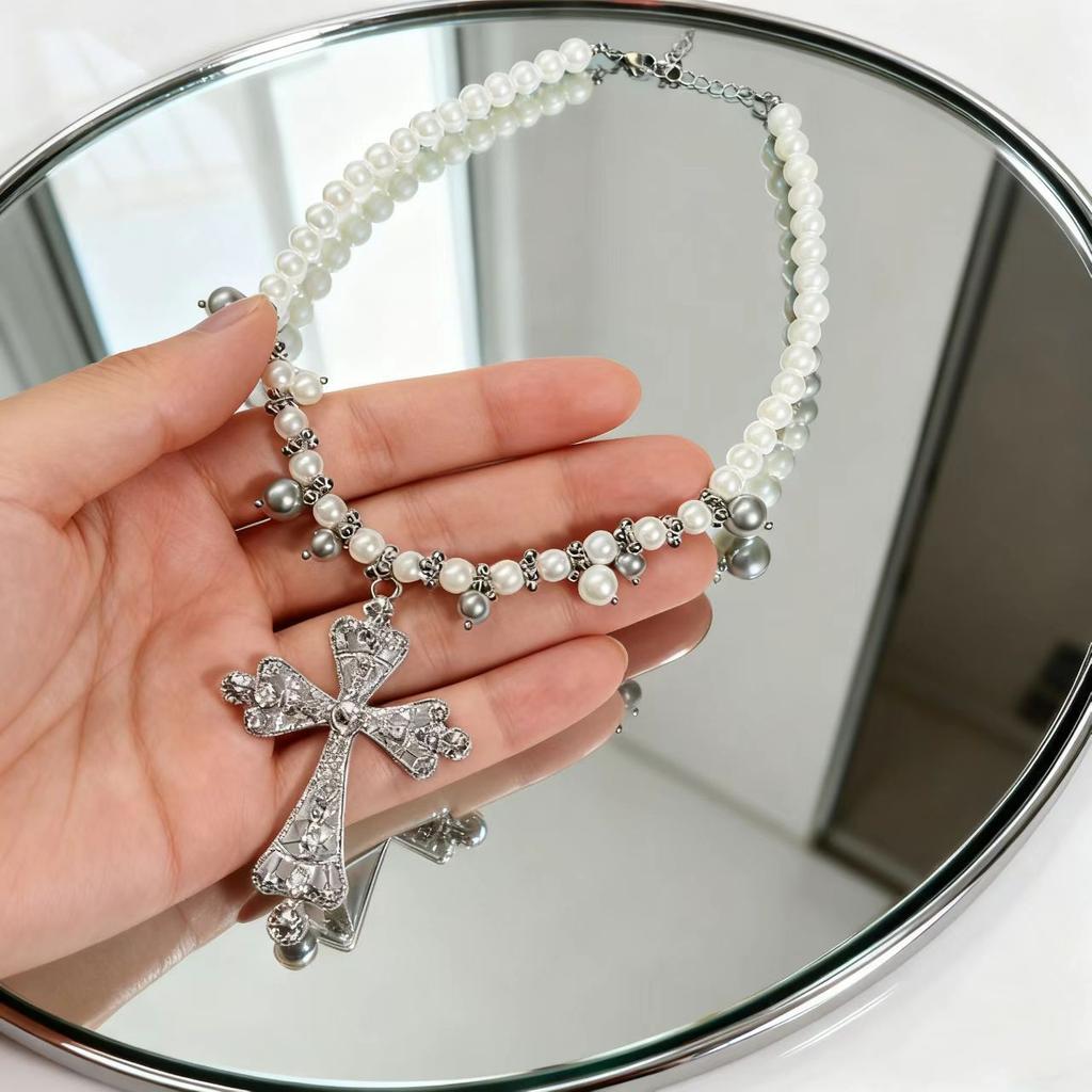 European and American style diamond-encrusted cross pearl necklace light luxury high-end design collarbone chain elegant fashion temperament necklace