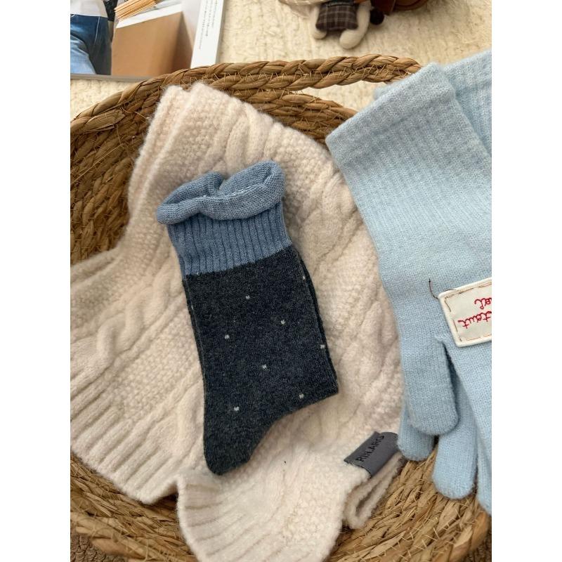 

Женские осенне-зимние клетчатые шерстяные носки средней длины с кружевом в школьном стиле 1 pair