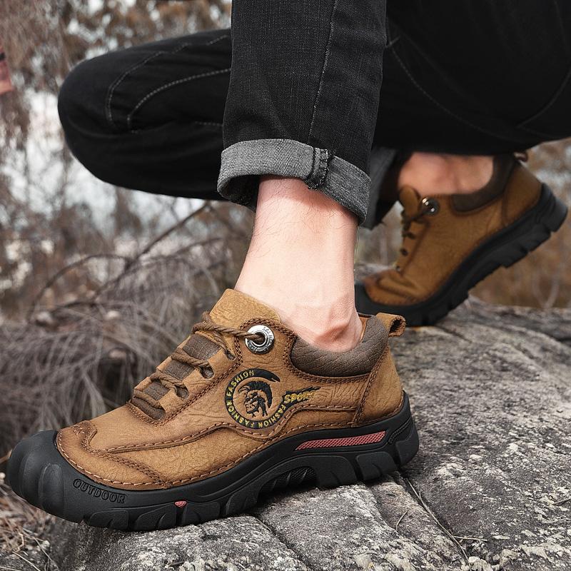 New Outdoor Camping Hiking Shoes Men Genuine Leather Sports Sneakers Man Travel Casual Shoes Leisure Walking Climbing Men's Foot