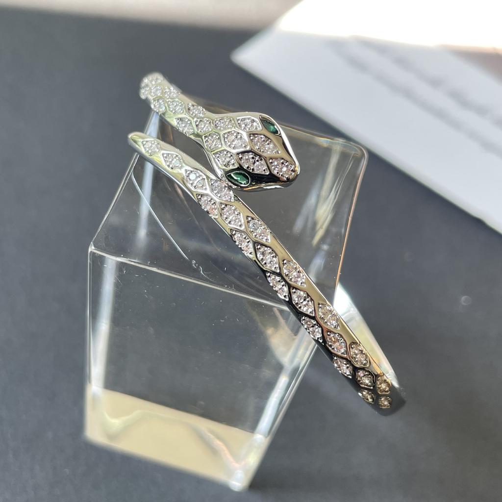 New Snake-shaped Zodiac Bracelet Jewelry for the Year of the Snake, Simple and Fashionable Gift Bracelet for Girlfriend
