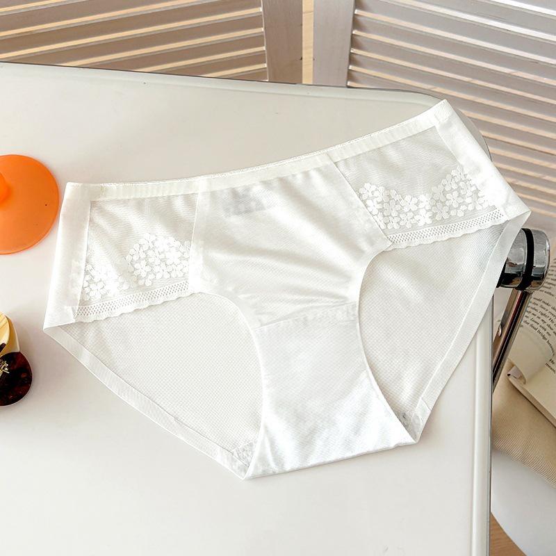 Women's Lace Thong - Seamless, Comfortable, Antibacterial Crotch