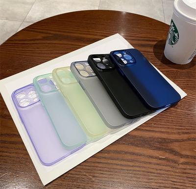 Coque en Silicone Doux Mate Ultra Fine de 0,3 mm pour iPhone 16e 16 15 14 13 12 11 Pro Max Plus Coque en TPU Transparente Couleur Bonbon de Luxe
