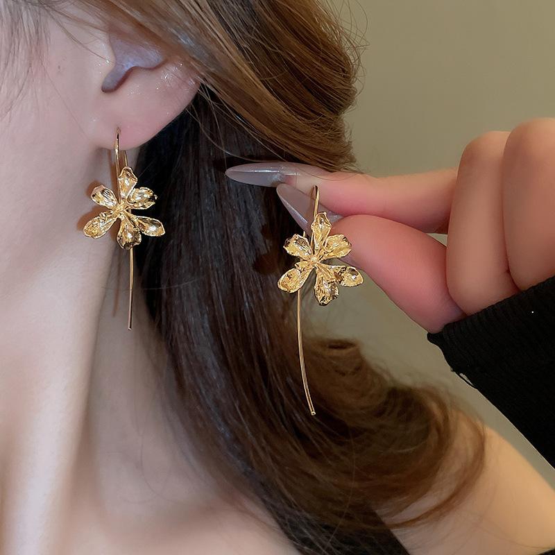 Trendy Geometric Flower Drop Dangle Earrings For Women Simple Desgin Earrings Party Wedding Fashion Jewelry Accessories 2025