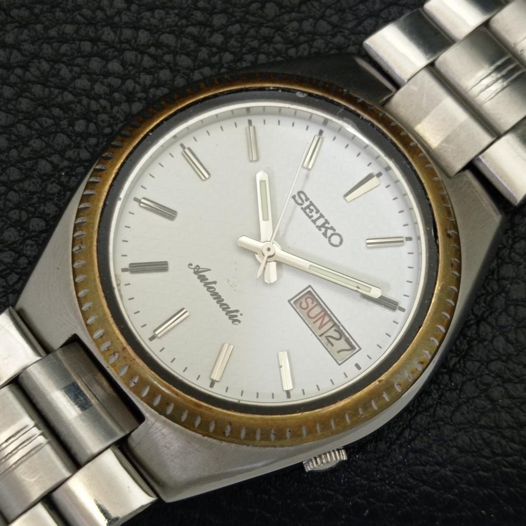 GENUINE VINTAGE SEIKO AUTOMATIC JAPAN 7009A MENS WHITE DIAL WATCH a702467-5 R124-a702467