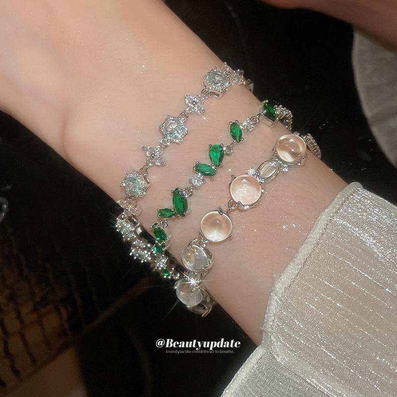 Zircon water drop flower crystal bracelet fashionable simple and versatile temperament bracelet exquisite light luxury high-end jewelry women