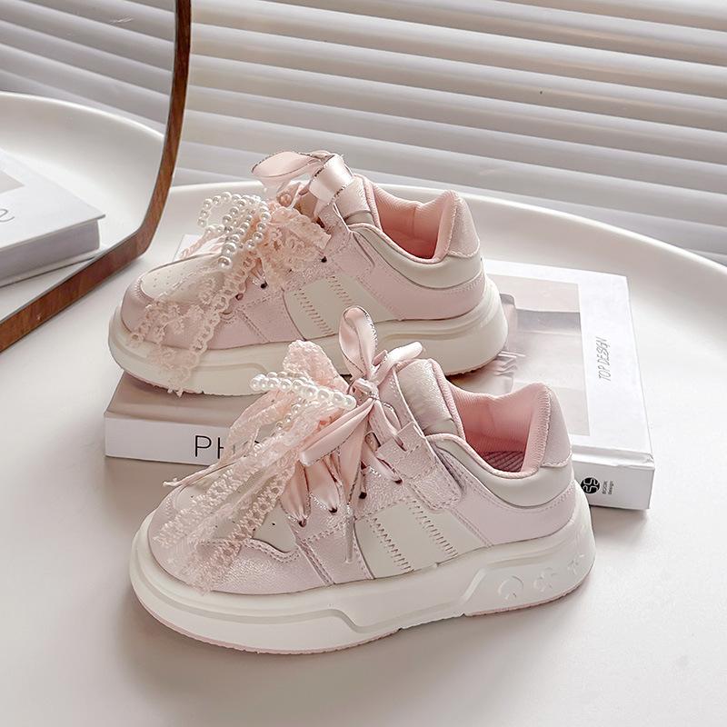 

Girls sneakers 2025 autumn new Korean version soft-soled pearl lace bow board shoes fashion trend 30