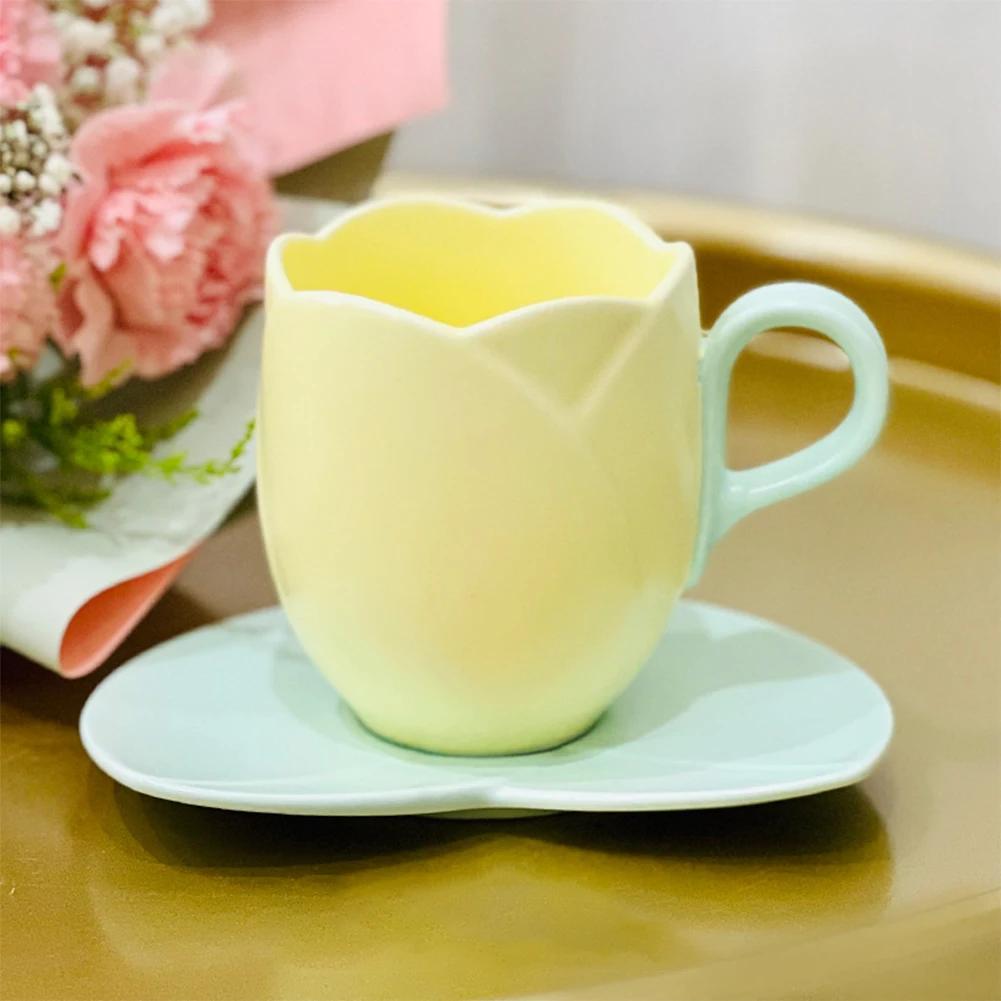 Lovely Tulip Drinking Cup with Saucer Ceramic Tulip Shaped Teacup Creative Vintage Mug Home Afternoon Tea Cappuccino Tableware